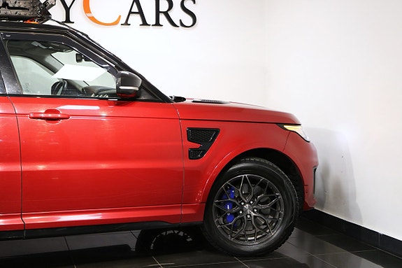 Land Rover Range Rover Sport 23 of 27