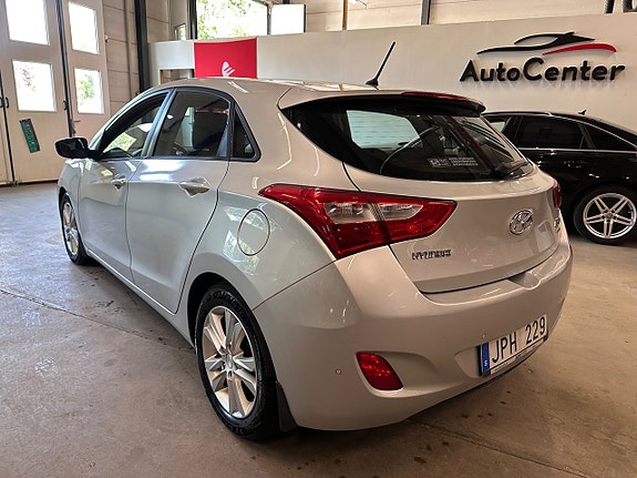 Hyundai i30 3 of 5