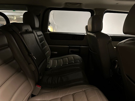 Hummer H2 11 of 21