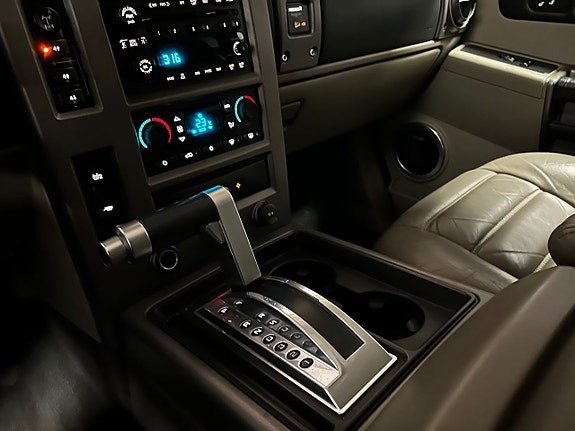 Hummer H2 16 of 21