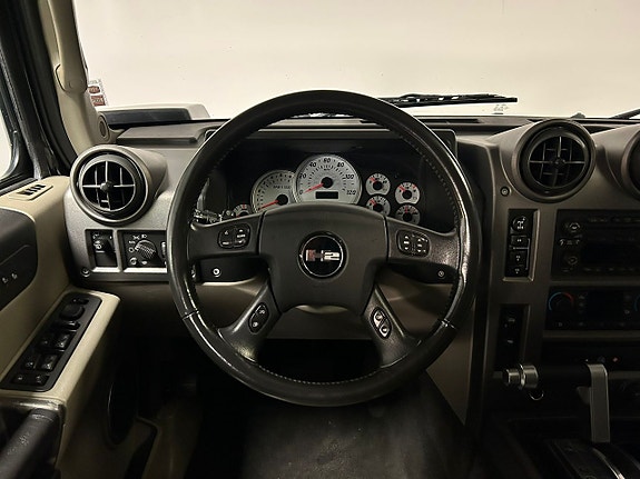 Hummer H2 12 of 21