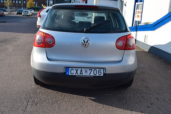 Volkswagen Golf V 6 of 10