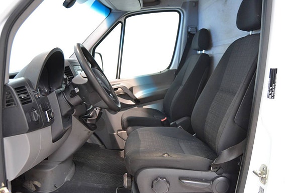 Mercedes-Benz Sprinter 316 11 of 16
