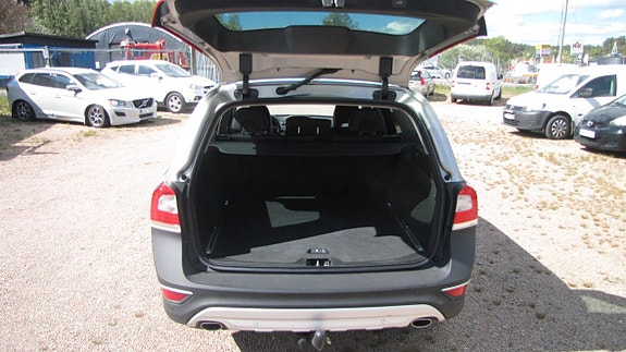 Volvo XC70 8 of 8