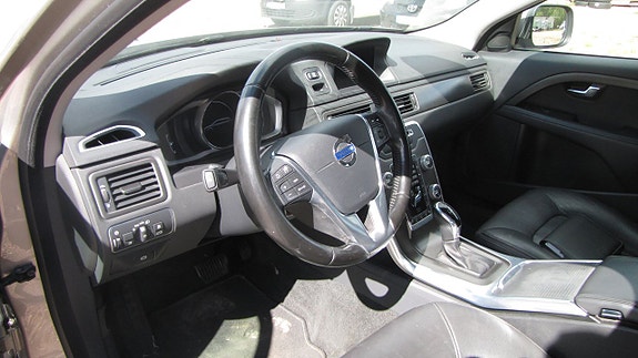 Volvo XC70 5 of 5
