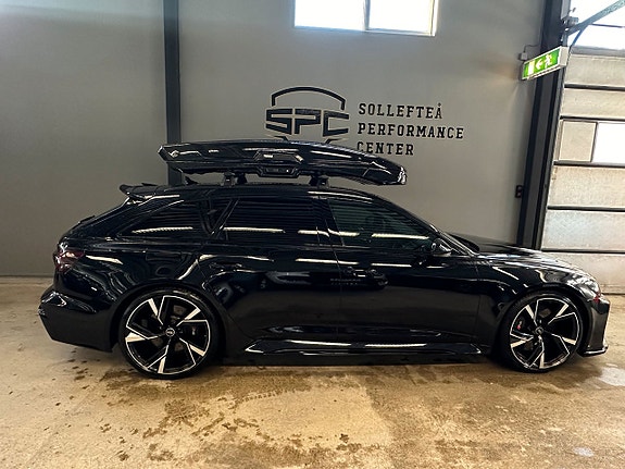Audi RS6 2 of 5