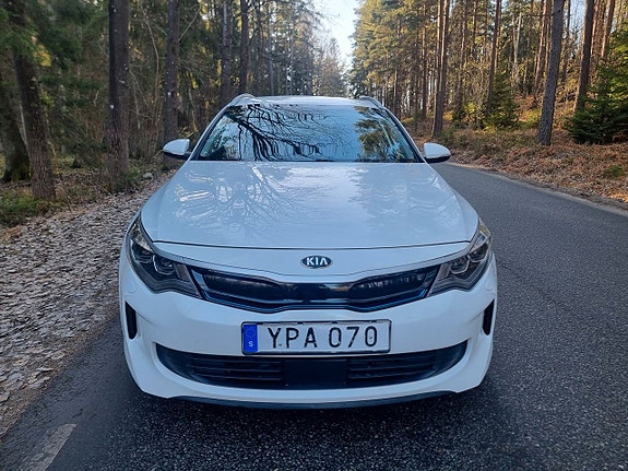 Kia Optima 2 of 5
