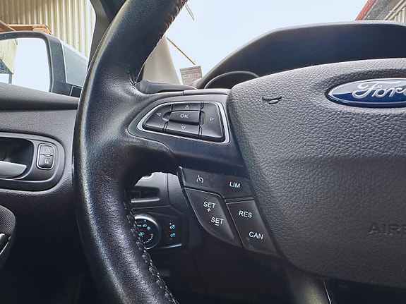 Ford Focus 12 of 20
