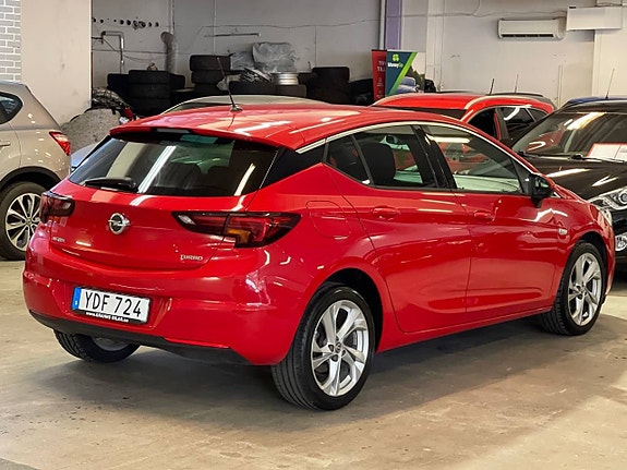 Opel Astra 4 of 5