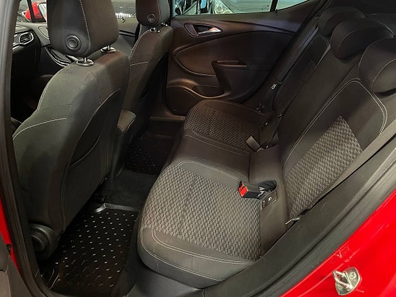 Opel Astra 8 of 14