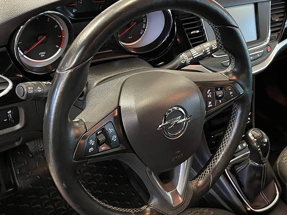 Opel Astra 11 of 14