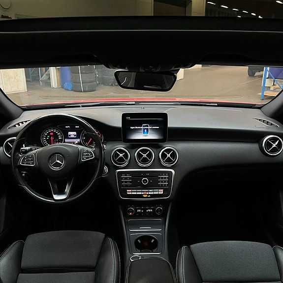 Mercedes-Benz A200 d 9 of 11