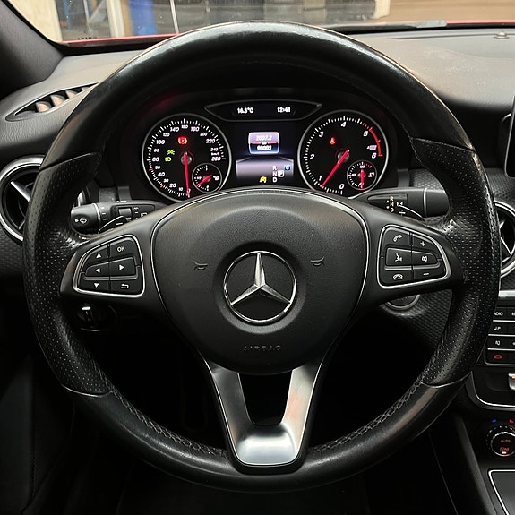 Mercedes-Benz A200 d 8 of 11