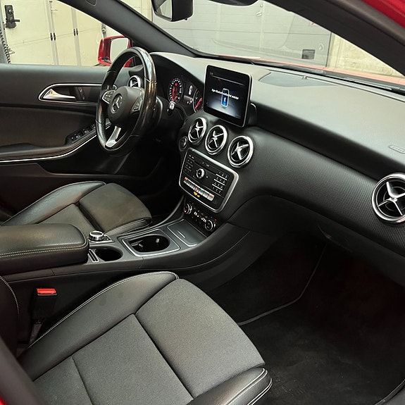 Mercedes-Benz A200 d 10 of 11