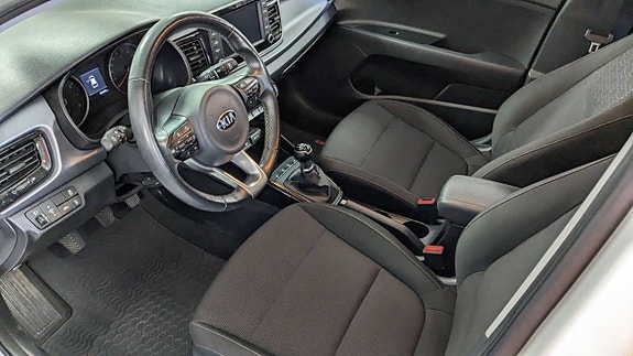 Kia Rio 3 of 5