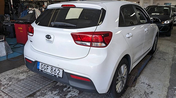 Kia Rio 4 of 5