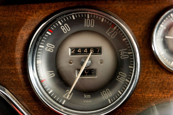 BMW 1800 10 of 19