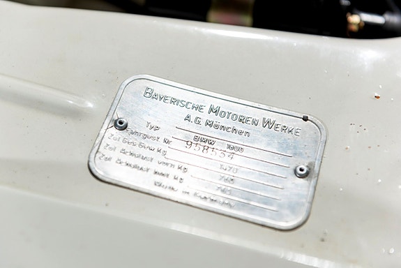 BMW 1800 7 of 19