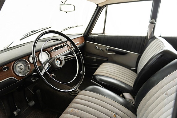 BMW 1800 9 of 19