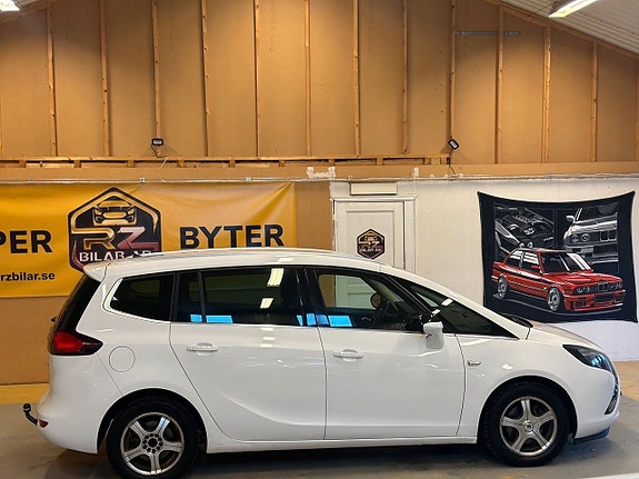 Opel Zafira Tourer 4 of 5