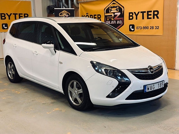 Opel Zafira Tourer 2 of 5