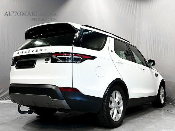 Land Rover Discovery 4 of 5