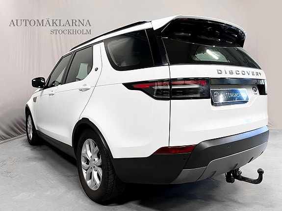 Land Rover Discovery 3 of 5