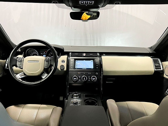 Land Rover Discovery 12 of 23