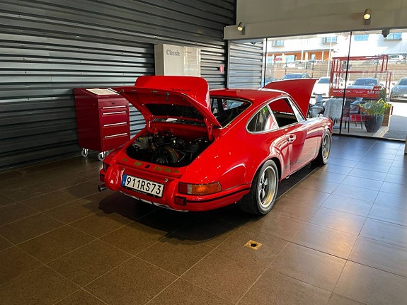 Porsche 911 T 4 of 5