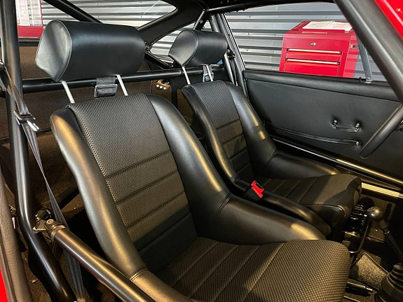 Porsche 911 T 11 of 15