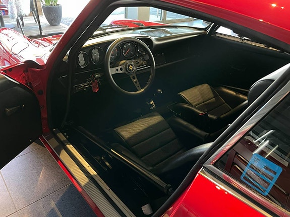 Porsche 911 T 7 of 15