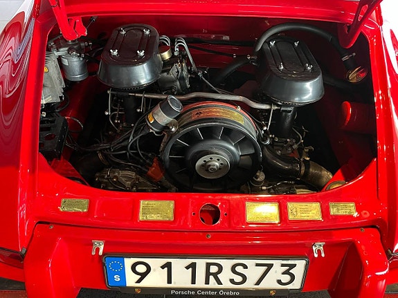 Porsche 911 T 13 of 15
