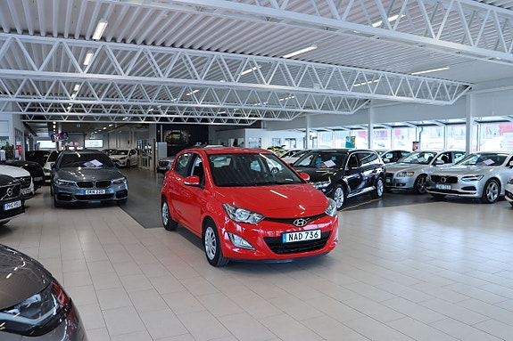 Hyundai i20 3 of 5