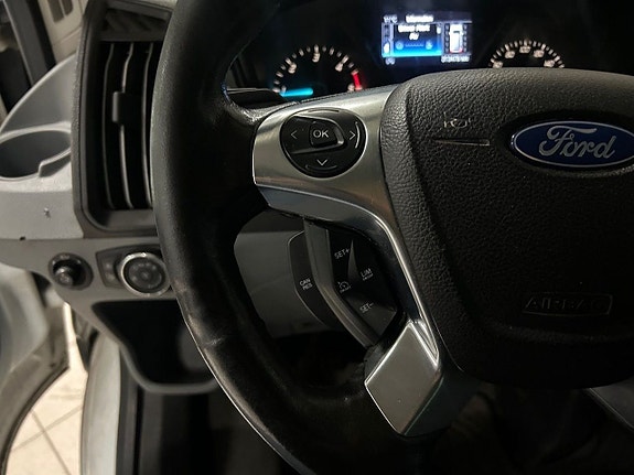 Ford Transit 14 of 17