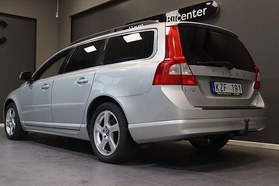Volvo V70 11 of 25
