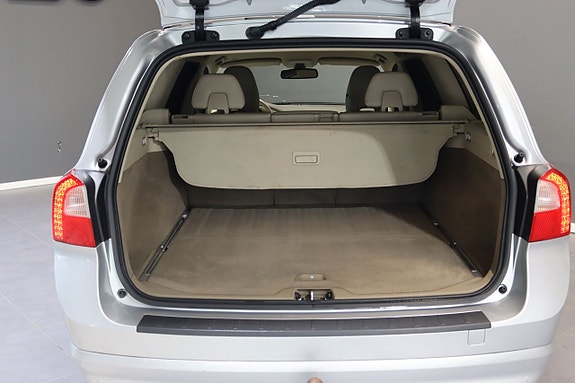 Volvo V70 15 of 25