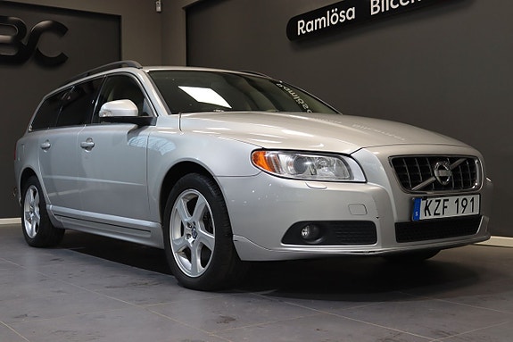 Volvo V70 6 of 25