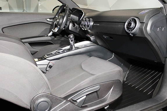 Audi TT 12 of 23