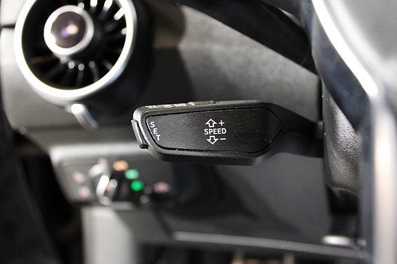 Audi TT 18 of 23