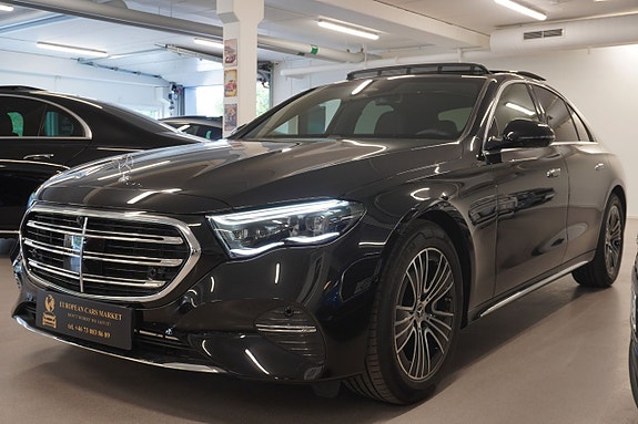 Mercedes-Benz E200 12 of 12