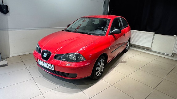 Seat Ibiza 2 of 5