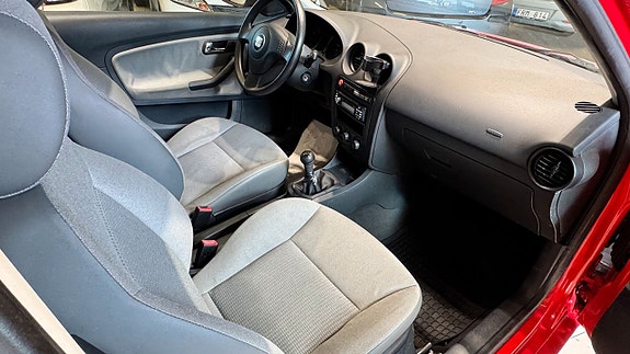 Seat Ibiza 13 of 19