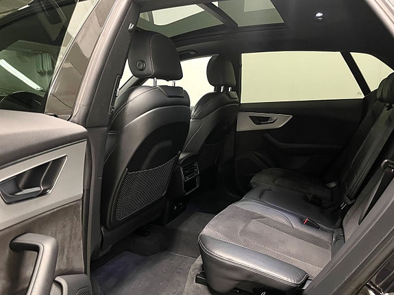 Audi Q8 10 of 20