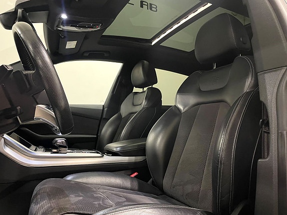 Audi Q8 5 of 5