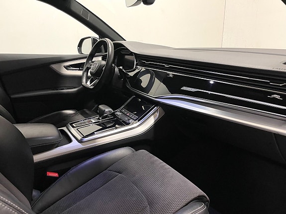 Audi Q8 19 of 20