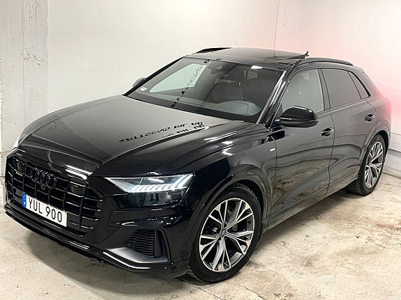 Audi Q8 2 of 5