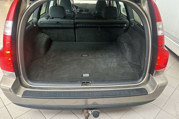 Volvo V70 17 of 19