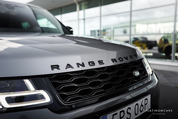 Land Rover Range Rover Sport 17 of 20