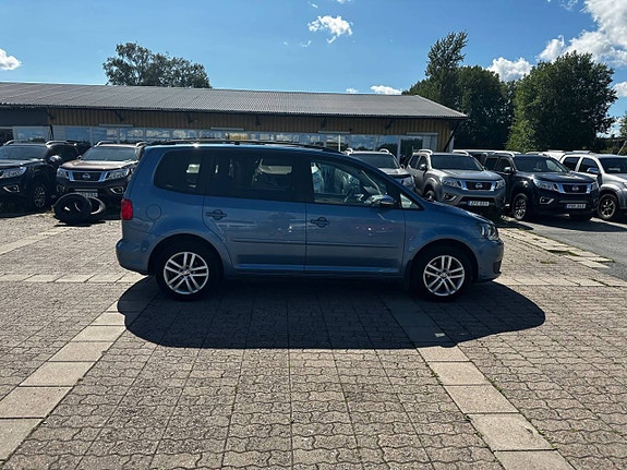Volkswagen Touran 9 of 19