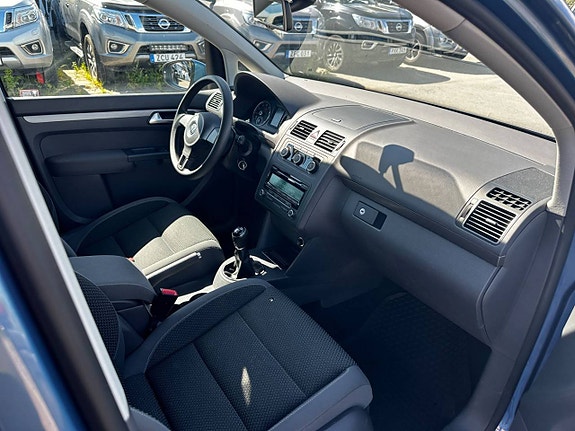 Volkswagen Touran 12 of 19